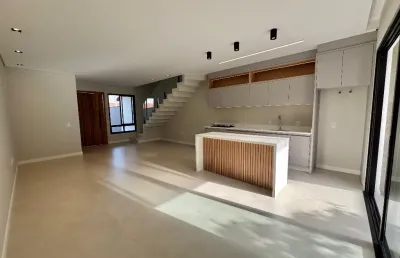 Casa com 3 quartos à venda na Rua dos Capuchinhos, Saguaçu, Joinville