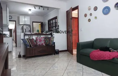 Casa assobradada à venda no jardim bonfiglioli com 3 quartos, 1 suíte, 2 banheiros, 3 vagas de garagem, corredor lateral com cobertura retrátil, 102m²