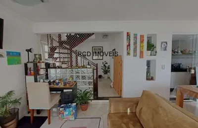 Casa à venda em cotia-sp: 3 quartos, 1 suíte, 1 sala, 4 banheiros, 3 vagas de garagem, 210m² no jardim guerreiro!