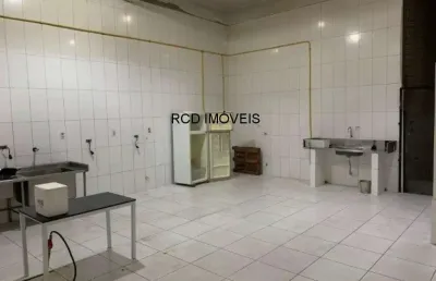 Salão comercial - locação - jardim maria luiza/butantã: 100m², com pia tanque, bancada de alumínio. ideal para depósito ou cozinha industrial/delivery