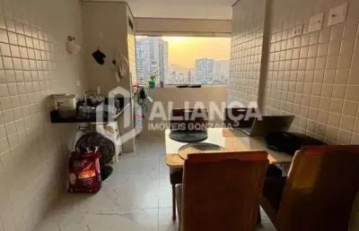 Apartamento de 2 dormitórios com 2 vagas de garagem demarcada