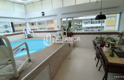 Cobertura 3 dormitórios com 2 vagas de garagem e 200 metros