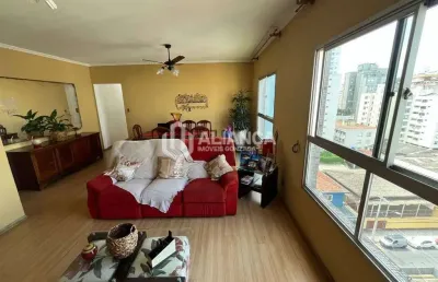 Apartamento de 3 dormitórios e 3 wc social e dependência