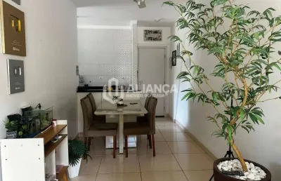 Apartamento* 2 quartos, com piscina varanda e salão de festas