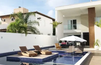 Casa alto padrão 5 suítes e 4 vagas - porteira fechada