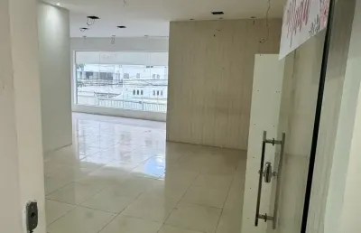 Ponto comercial frente de rua na pituba, estacionamento e excelente localização