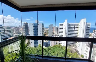 Apartamento 1/4 suíte em armação - ventilado e iluminado vista do mar