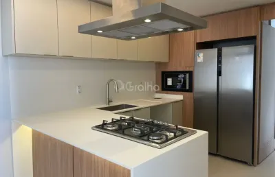 Apartamento totalmente reformado – 2 suítes + 1 demi-suíte – centro de florianópolis