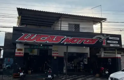 Excelente casa na av. laguna - lado do posto atem - com ponto, kitnet e apto - otima localização comercial