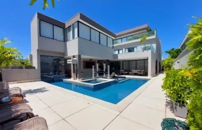 Casa em condomínio fechado com 4 quartos para alugar na Rua Augusto Camossa Saldanha, Barra da Tijuca, Rio de Janeiro