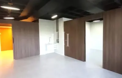 Sala comercial à venda na Avenida Embaixador Abelardo Bueno, Barra da Tijuca, Rio de Janeiro