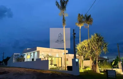 Casa no condomínio ninho verde ii, com 3 quartos, mobiliada.