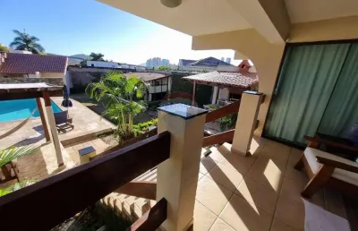 Casa à venda na ilha do boi, com 04 quartos, sendo 02 suítes, vista para o mar e belo quintal com lazer