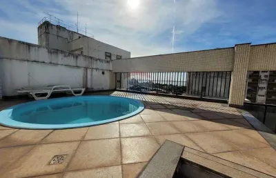 Cobertura duplex à venda no barro vermelho, com 4 quartos, 2 suítes e piscina.