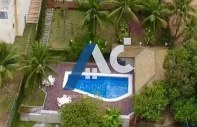 Casa alto padrão em condomínio com 5 suítes e 8 banheiros, 750 m² em piata