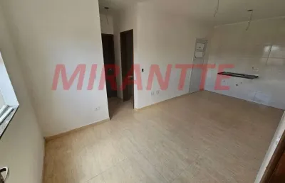 Cond. fechado de 50.25m² com 2 quartos em vila constança