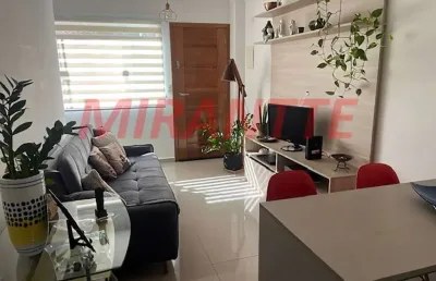 Cond. fechado de 60m² com 2 quartos em santa terezinha