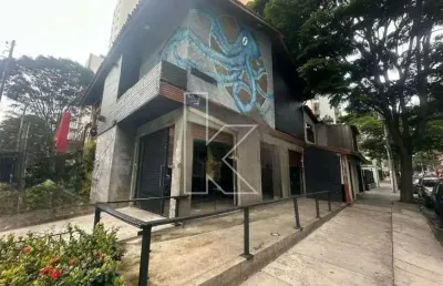 Casa comercial com 3 salas para alugar na rua inhambú, 687, moema, são paulo por r$ 30.000