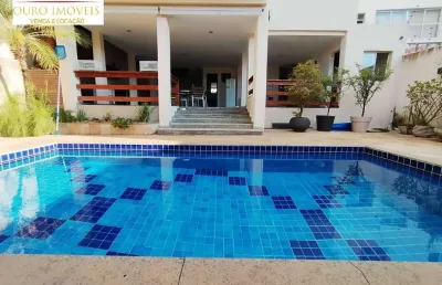 Casa a venda 5 quartos sendo 3 suites, área gourmet e piscina aquecida.