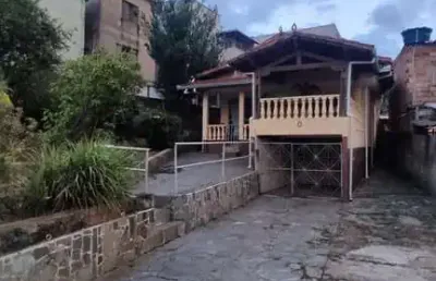 Casa com 4 quartos à venda no Brasil Industrial (Barreiro), Belo Horizonte 