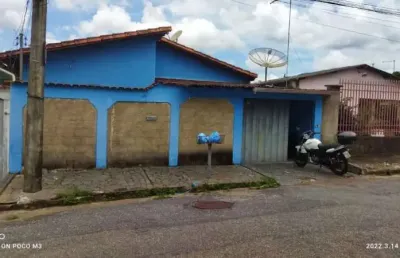 Casa com 3 quartos à venda no Centro, Ibirité 