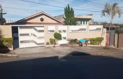 Casa com 3 quartos à venda no jardim monsenhor horta - 2ª seção, ibirité  por r$ 780.000