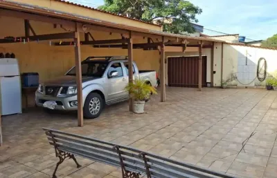 Casa com 3 quartos à venda no Industrial, Contagem 
