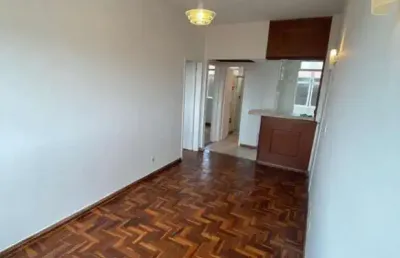 Apartamento á venda no milionários em prédio individual