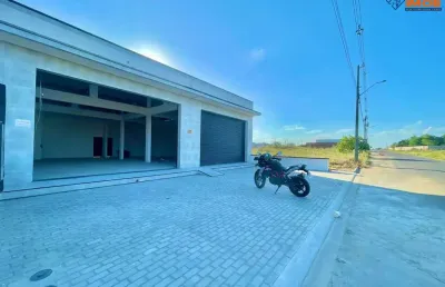 Loja comercial para locação em rua pública, sim, feira de santana, 1 sala, 1 banheiro, 5 vagas, 132,00 m² construída, 40,00 m² área total.