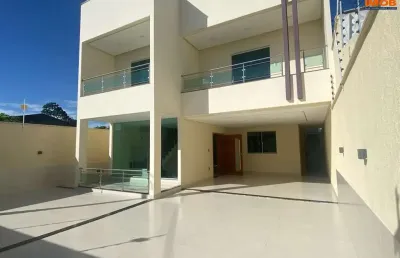 Casa residencial para venda em rua pública, mangabeira, feira de santana, 4 quartos, 3 suítes, 2 salas, 5 banheiros, 5 vagas, 300m² área total.