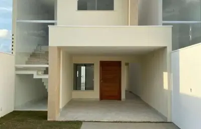 Casa duplex com fino acabamento, 3 quartos, 1 suíte, área gourmet, varanda, para venda no sim, em feira de santana, área total 180m².