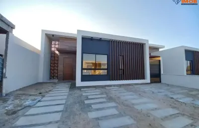 Casa no sim, pronta para morar, para locação, 3 suítes, garagem para 3 carros, 4 banheiros, cond fechado, em feira de santana, área construída 220 m².