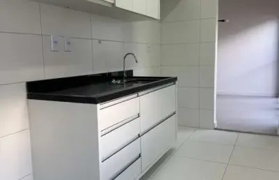 Casa residencial para locação em condomínio fechado, sim, feira de santana, 3 suítes, 1 sala, 4 banheiros, 2 vagas, 249m² área construída.