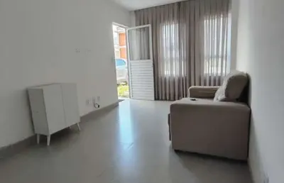 Casa residencial para locação em condomínio fechado, sim, feira de santana, 3 quartos, 1 suíte, 1 sala, 2 banheiros, 2 vagas, 100m² total.