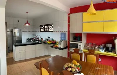 Casa no morada das árvores, no campo limpo, 4 quartos, suítes, armários planejados, área gourmet, garagem coberta, para venda, em feira