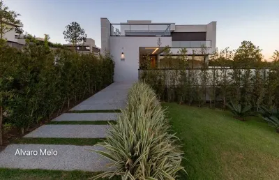 Casa em condomínio fechado com 4 quartos para alugar na rua das acácias, 485, alphaville - lagoa dos ingleses, nova lima por r$ 23.000