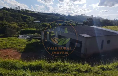 Chácara / sítio com 2 quartos à venda no Centro, Baependi 