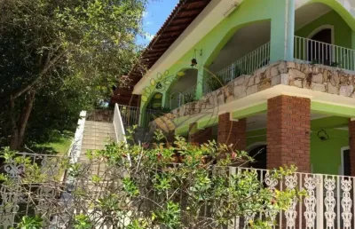 Oportunidade! maravilhosa chácara com casa assobradada, área gourmet e piscina! ch00208