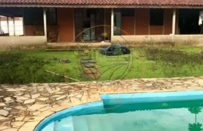 Belíssima chácara com piscina, nascente e 2 casas no sul de minas! ch00158