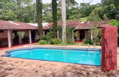 Belíssimo sítio de 34000 m² na região norte com piscina e duas casas!  st00063