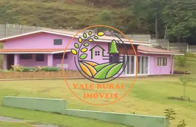 Imperdível! maravilhosa chácara de 6.050,40 m² com pomar, piscina e muita água!!!  ch00081