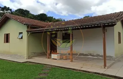 Oportunidade! sitio com vista para as montanhas em gonçalves - mg  st00174