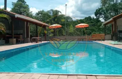 Maravilhosa chácara com piscina em nazaré paulista - sp  ch00364