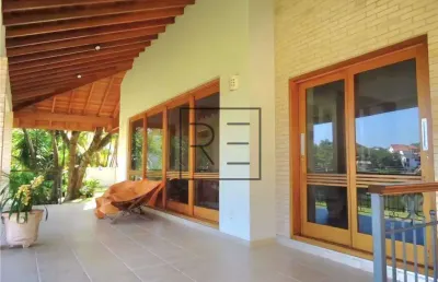 Casa com 2300m² de terreno a venda no condomínio marambaia, em vinhedo - sp