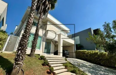 Casa à venda com 4 quartos, 2 suítes, com 345 m², no residencial parque dos alecrins