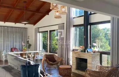 Casa com 231.98 m², 3 quartos sendo 1 suíte à venda no bairro rondinha.c