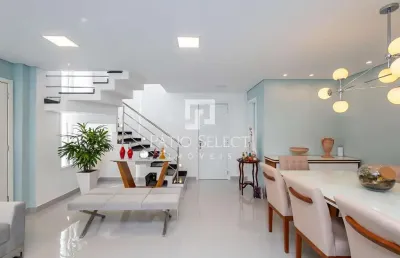Triplex com 184 m², 3 quartos sendo 1 suíte à venda no bairro santa felicidade.