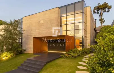 Casa com 651 m², 4 quartos sendo 4 suítes à venda no bairro campo comprido.