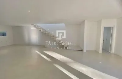 Casa com 230 m², 3 quartos sendo 1 suíte à venda no bairro campo comprido.