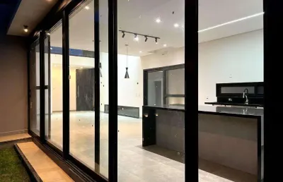 Casa à venda em jaguariúna, condomínio residencial lago da barra, com 3 suítes, com 200 m²